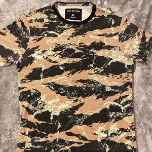 True Religion men’s graphic tee